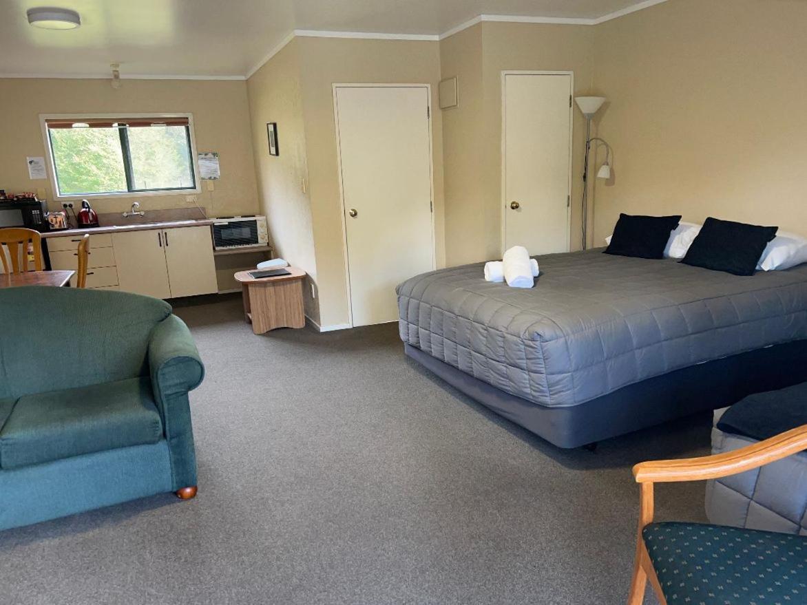 Kiwi Park Motels Murchison Buitenkant foto